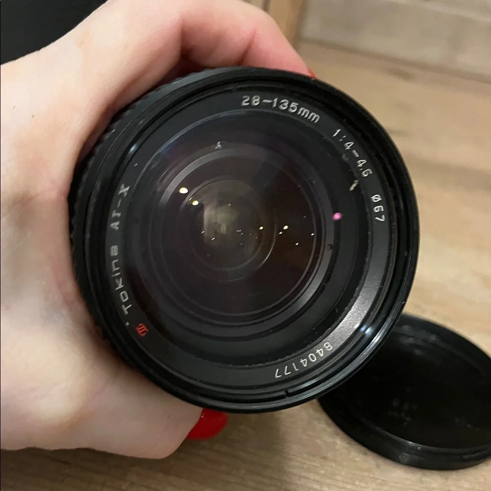 Vintage Tokina AT-X Camera Lens Manual Focus Zoom 28-135mm 1:4-4.6 Case